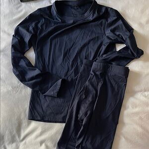 Patagonia Capilene Baselayer Set-Navy- Boys size L (12)